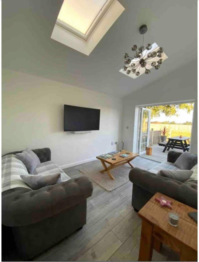 Near Woodbridge The Annexe Eyke Fantastic Views With Dog Secure Garden And Paddock Villa Exteriör bild