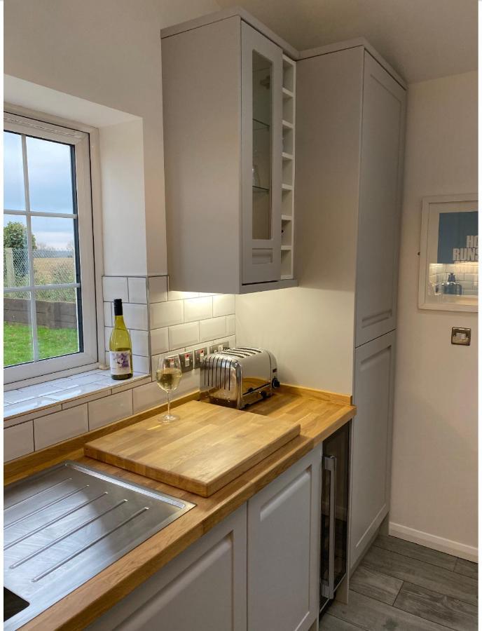 Near Woodbridge The Annexe Eyke Fantastic Views With Dog Secure Garden And Paddock Villa Exteriör bild
